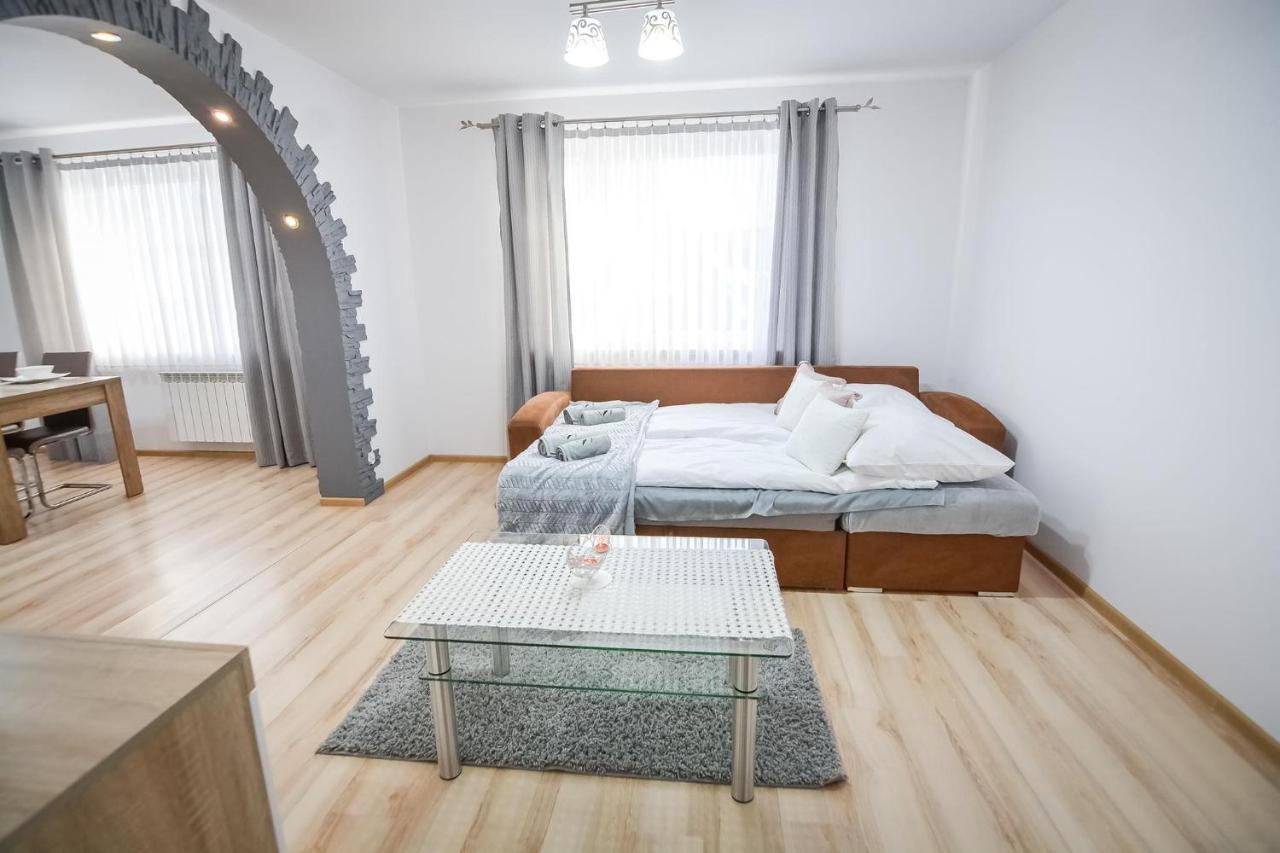 Apartamenty Przystanek Banska Banska Nizna المظهر الخارجي الصورة